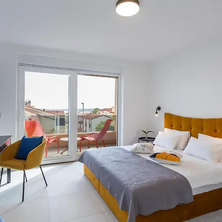 4 Bedroom Beautiful In Holiday home Medulin