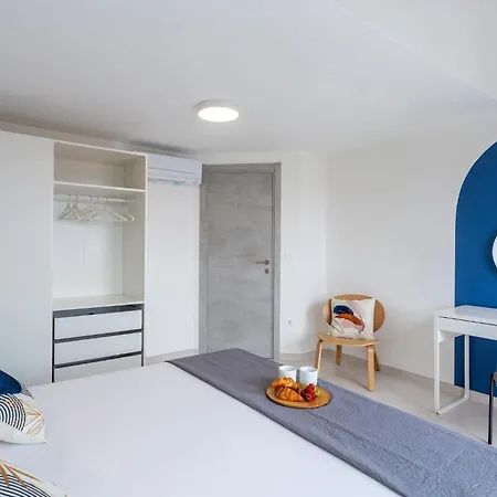 4 Bedroom Beautiful In Holiday home Medulin