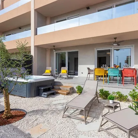 4 Bedroom Beautiful In